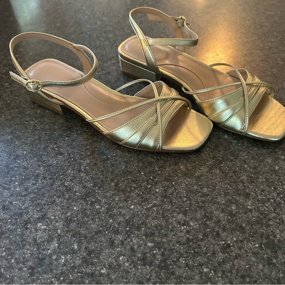 Talbots VIV Strappy Nappa Block Sandels